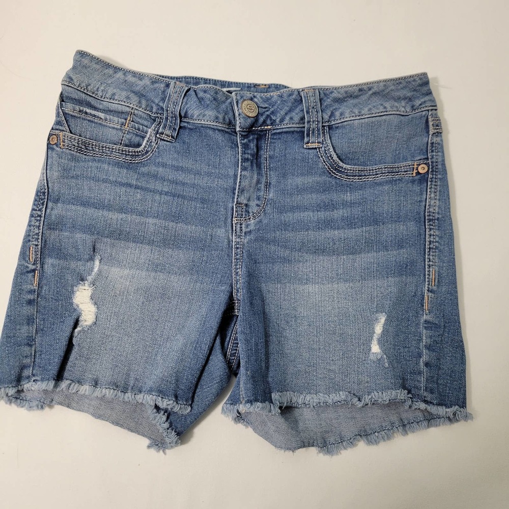 7Seven For All Mankind Women's Distressed Denim Shorts Size 8 32622-3E3 - Picture 1 of 7